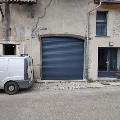 Porte de garage enroulable