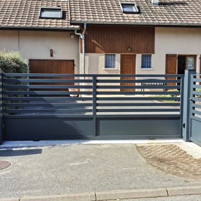 PORTAIL COULISSANT ET PORTILLON MODELE SOMERSET